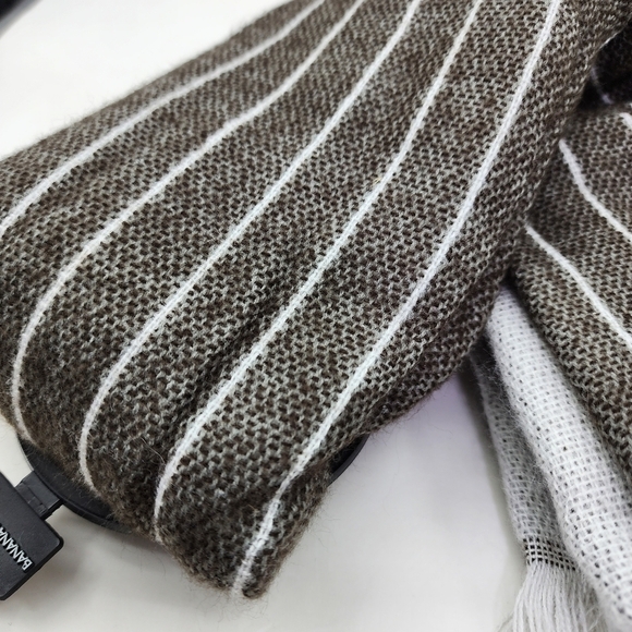 Banana Republic Women's Stripe Patterned Acrylic Scarf - OS - Picture 2 of 6